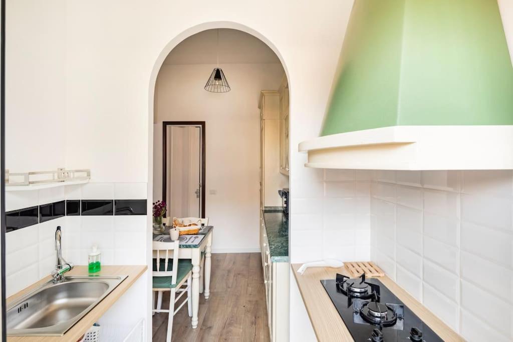 Tibershome La Casa Sul Tevere Appartement